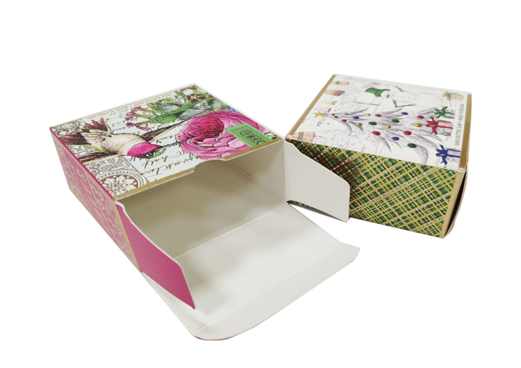 Colored tea packaging box